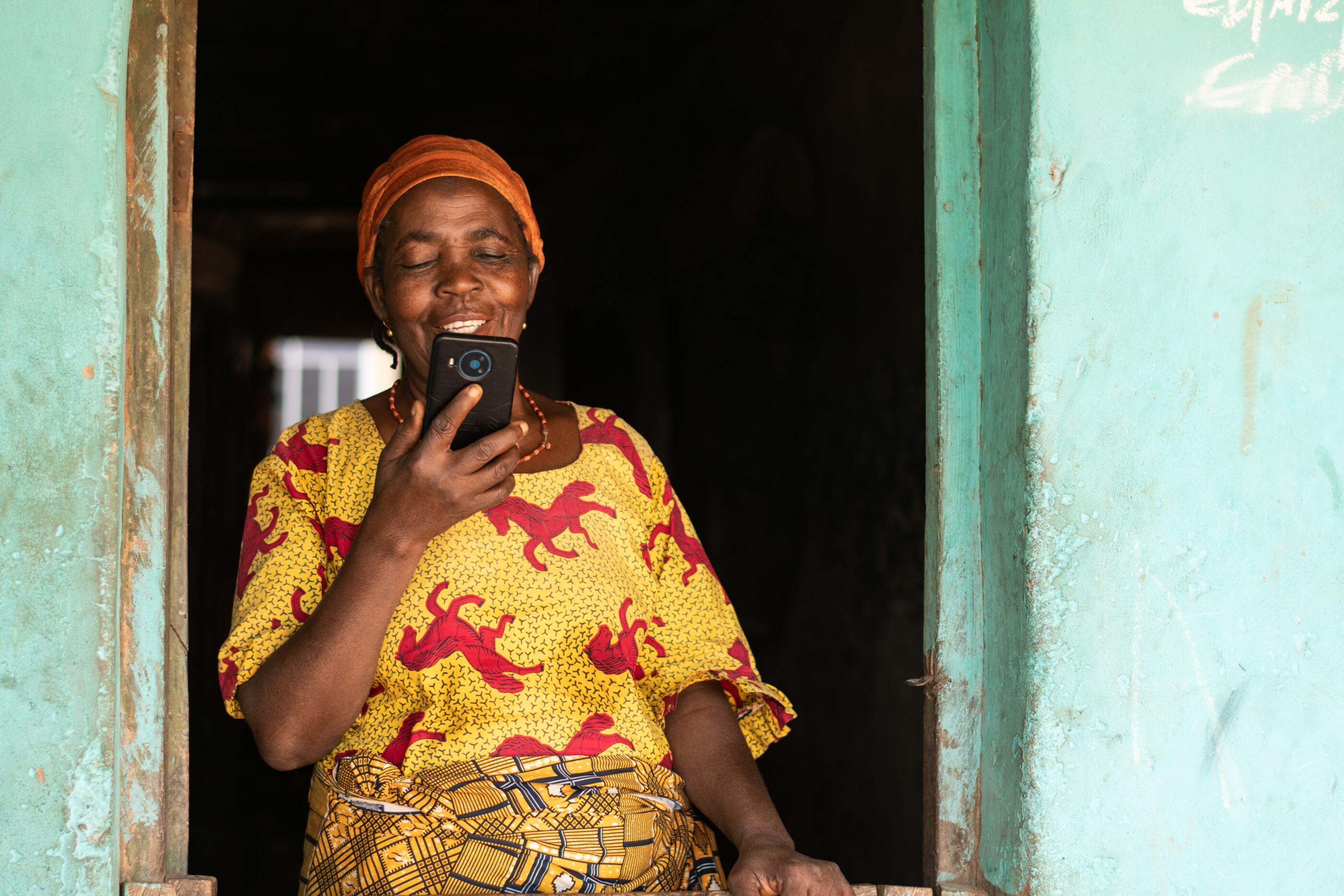 woman using her mobile phone